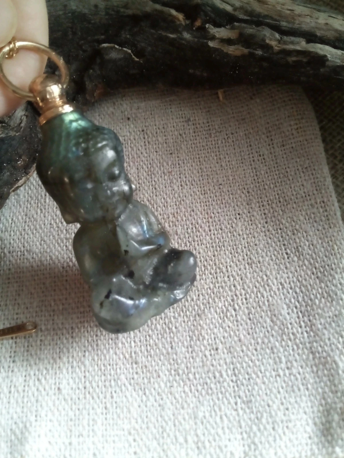 Collier sautoir pendentif bouddha en pierre naturelle de labradorite taillée à la main – photo 3